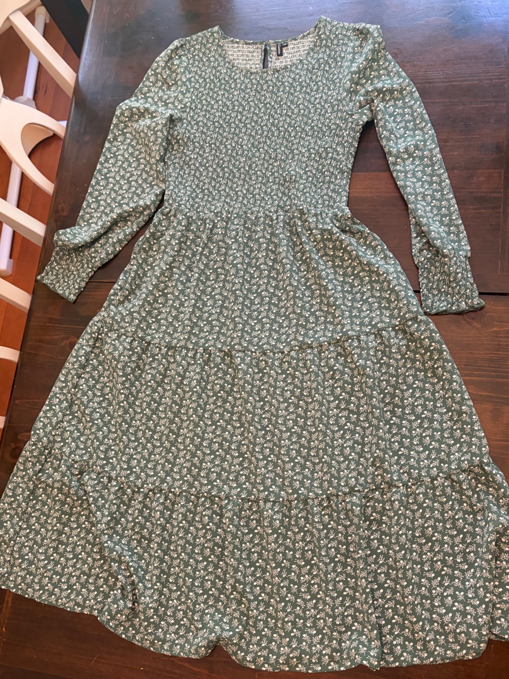 Zattcus Green Floral Smocked Long Sleeve Women's Dress